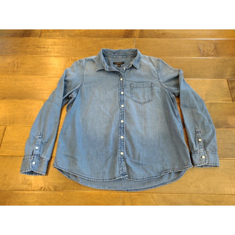 BANANA REPUBLIC Women's long-sleeve Quinn Boy Fit button collared Denim Shirt M